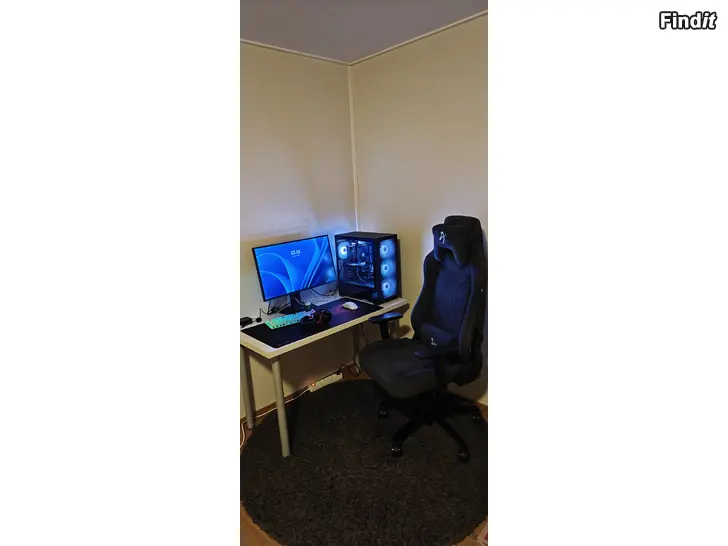 Säljes Komplett Gaming Setup - två veckor gammal