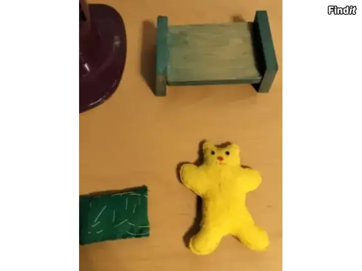 Myydään CD teline kissa pikku kuu