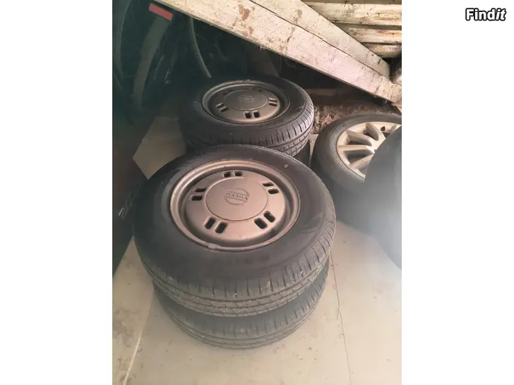 Säljes Volvo 360 plåtfälgar
