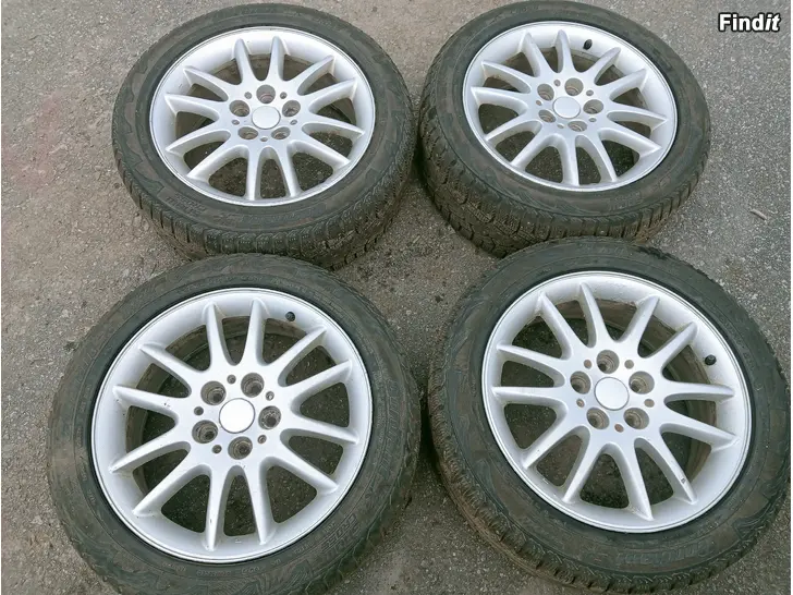 Säljes Chysler alut 5-114,3 nastarenkaat 225/50R17 98T