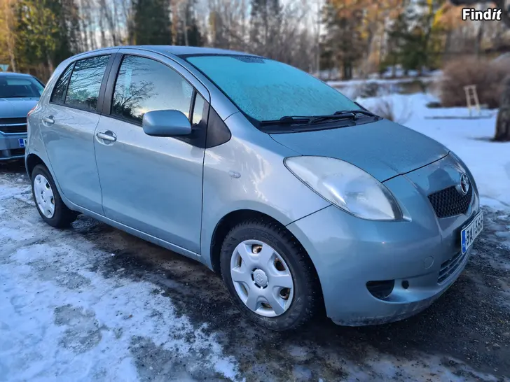 Säljes TOYOTA YARIS 1.3Vvti 5d Linea Sol