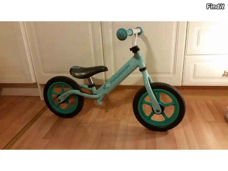 Myydään Madison Kidi 12tum tasapainopyörä potkupyörä 22e