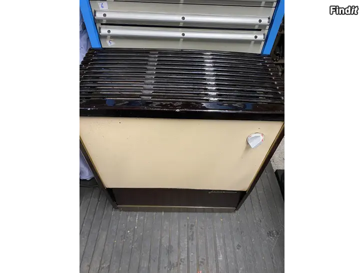 Säljes Öljylämmitin/ kamiina