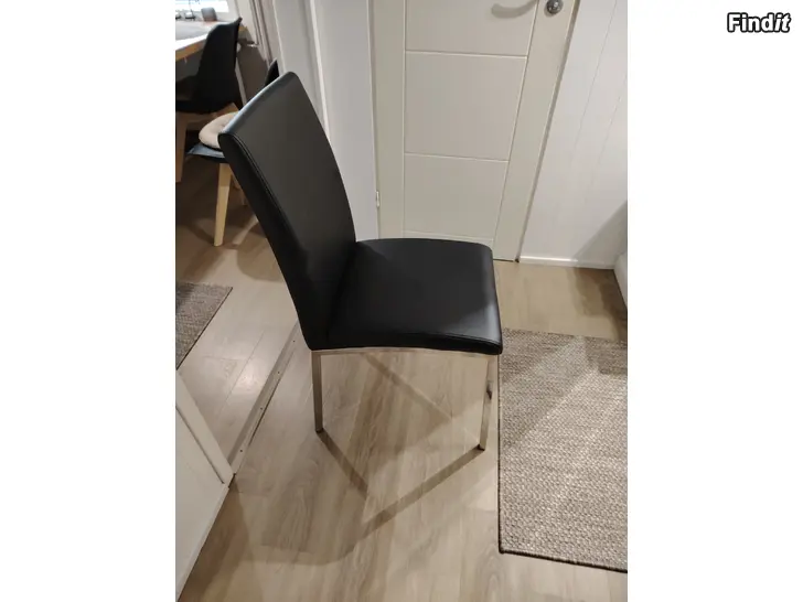 Annetaan Keittiön tuolit