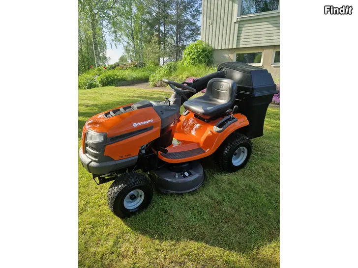 Säljes Husqvarna  traktorklippare