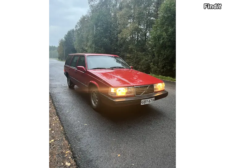 Myydään Volvo 940