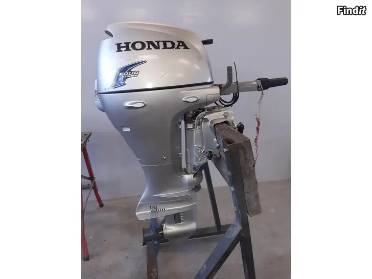 Myydään HONDA BF8D SHU