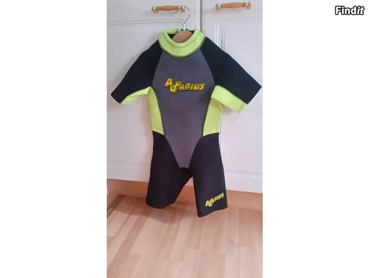 Myydään Aquarius lasten märkäpuku koko XS  noin 104   -hinta 15e