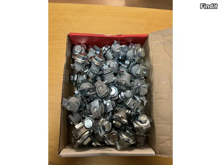 Myydään Fischer SaMontec PFCN 41 Art. 533739 kiinnikkeet, 50 kpl uusi