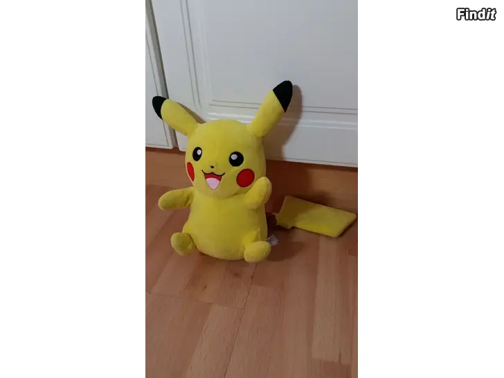 Myydään Pokemon Pikachu pehmolelu 30cm 10e