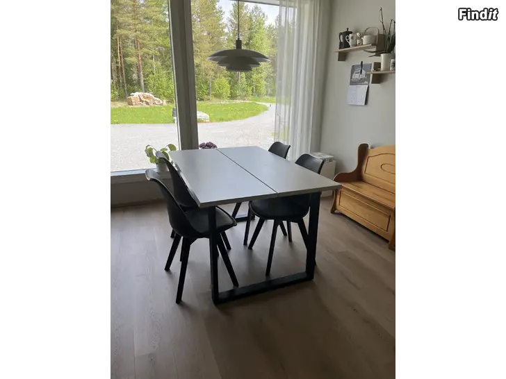 Säljes Köksbord + stolar