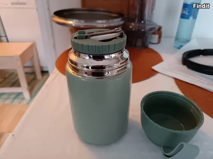 Myydään This thermoset I only used it twice it is in good condition and it keeps the food very warm
