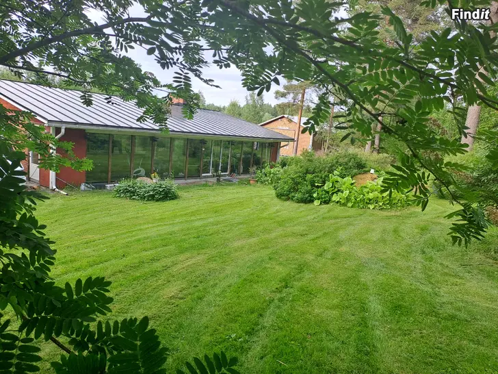 Uthyres Stort hus med terasser i skärgården