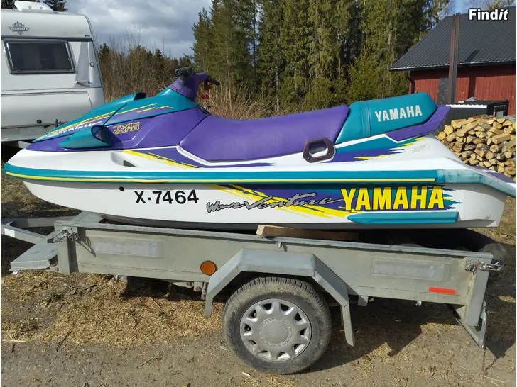 Myydään Vesiskootteri Yamaha 700, vähän ajettu