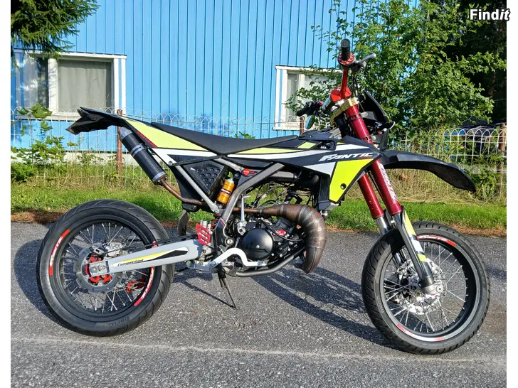 Säljes FANTIC Competition XM Motard 50cc Supermoto