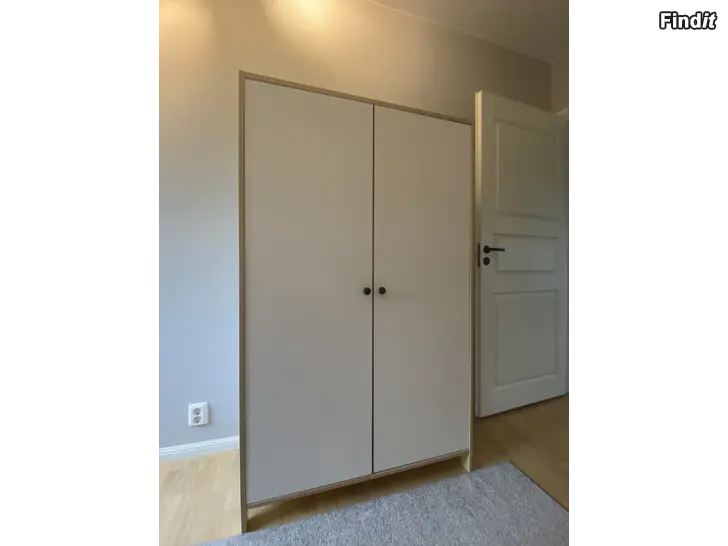 Säljes Garderober 2 stycken