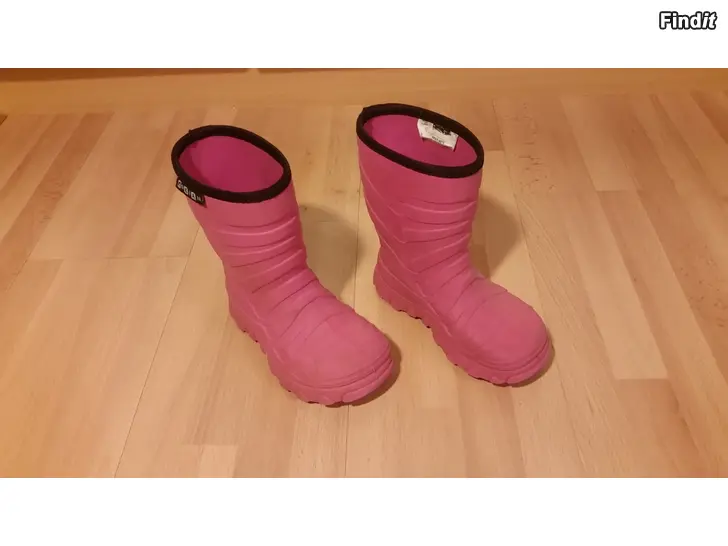 Myydään Nokian Light Kids lasten kumisaappaat pinkki koko 29 -hinta 14e