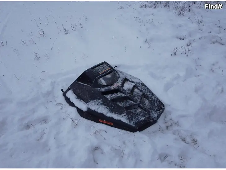 Myydään Arctic Cat ZR kuomu