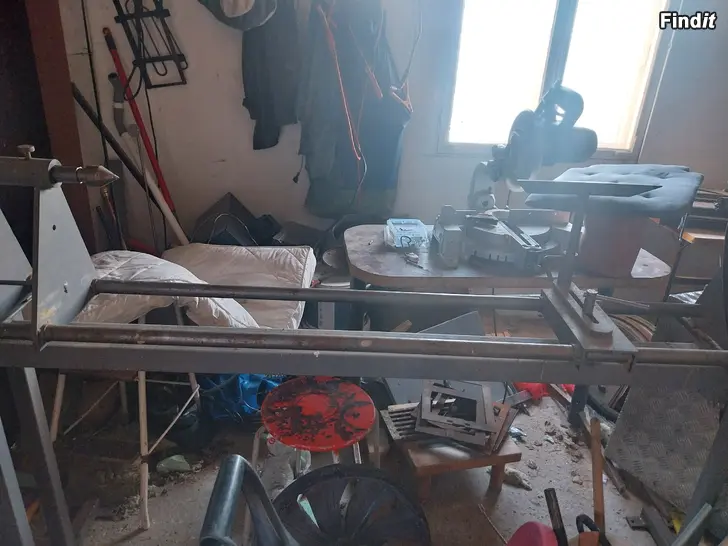 Myydään Itse tehty puun työstösorvi