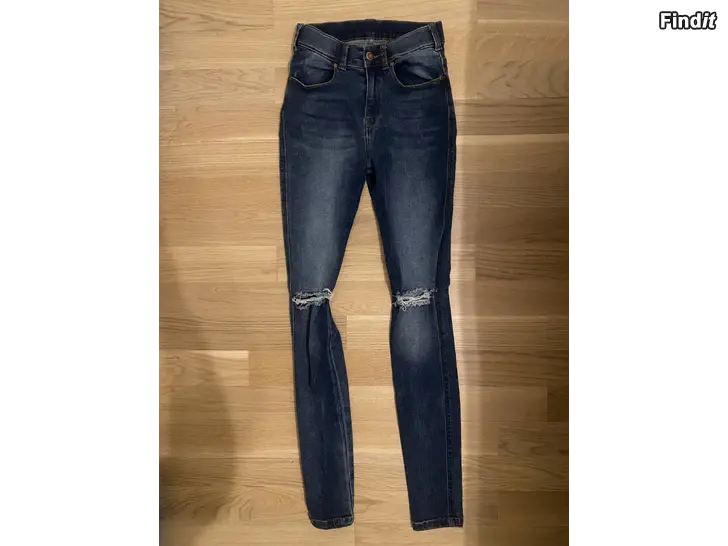 Myydään Dr. Denim Lexy Skinny Jeans