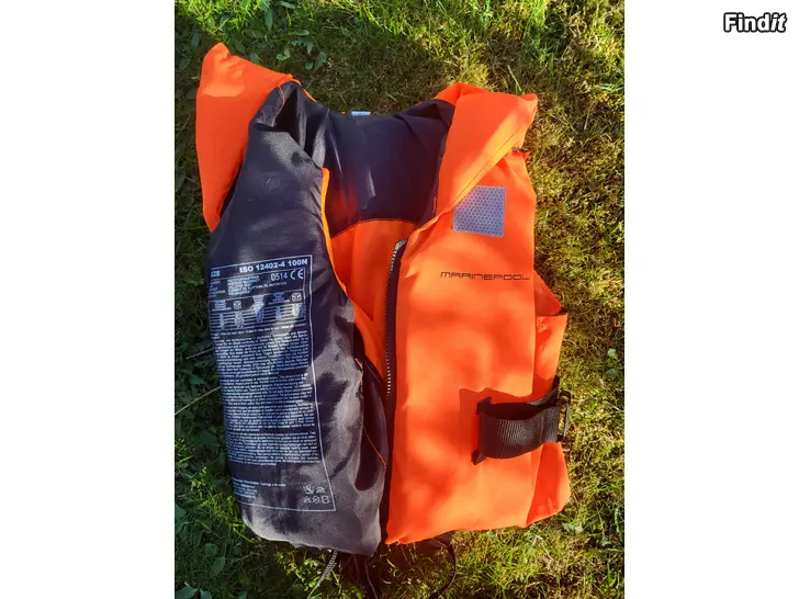 Myydään Pelastusliivi 30-40 kg
