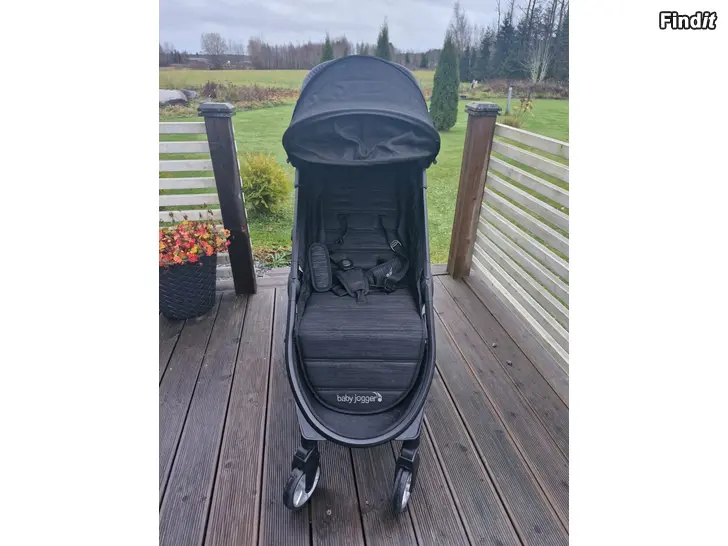 Säljes Baby jogger city tour 2 pitch black