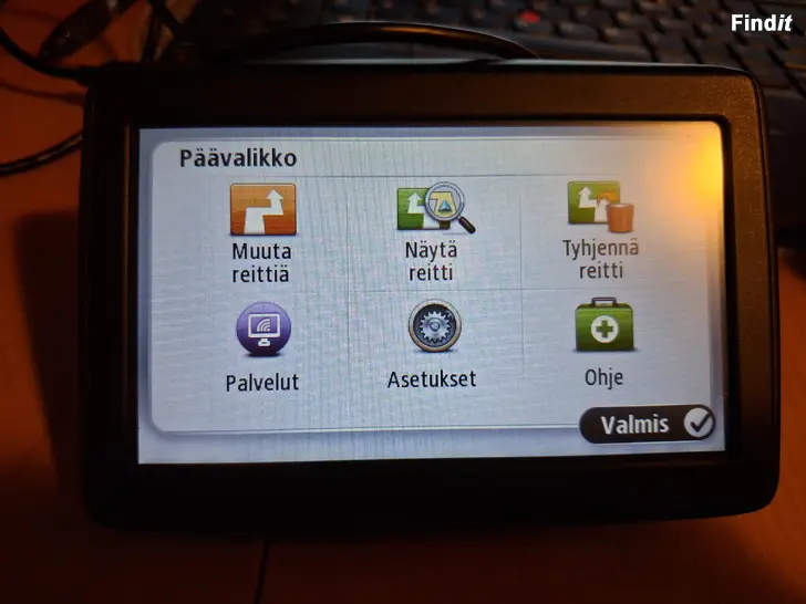 Myydään Tom Tom Navigaattori