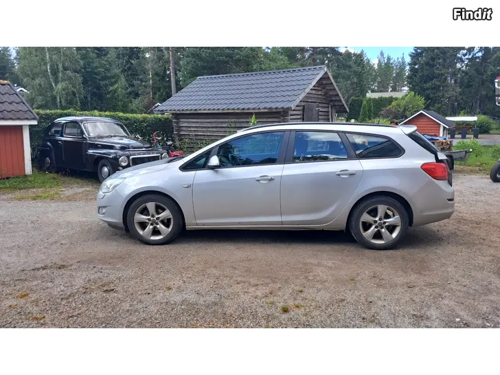 Myydään Opel astra 1.4 -11