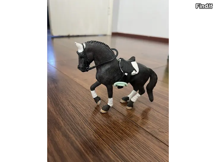 Säljes Schleich häst med utrustning