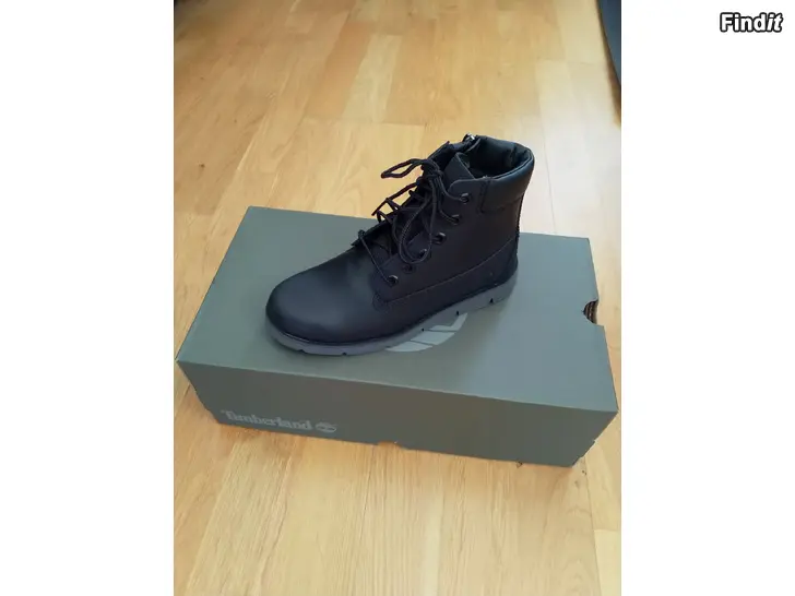 Säljes Nya Timberland läderskor stl 33