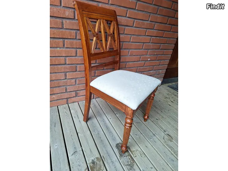 Säljes 8 st stolar