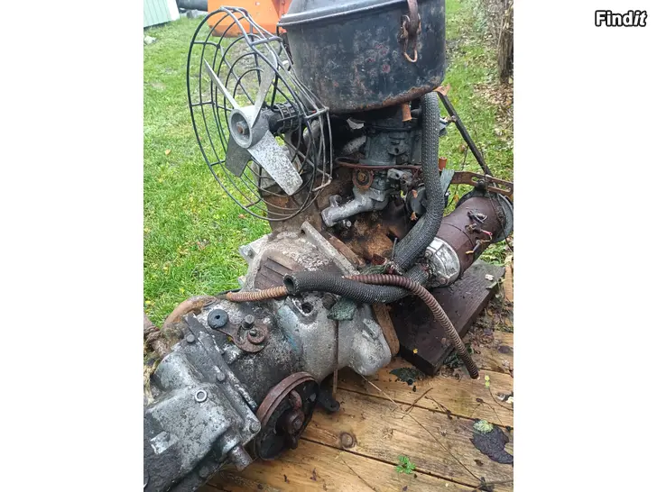 Myydään Saabin moottori 2 tahti