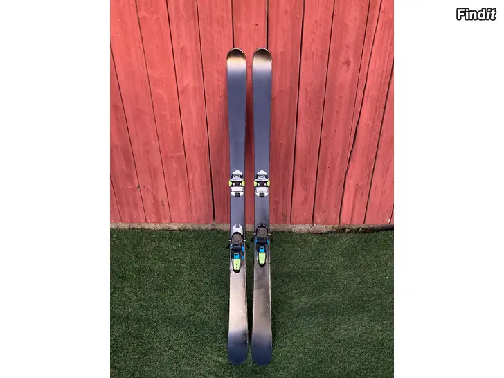 Säljes Svarta Twintip