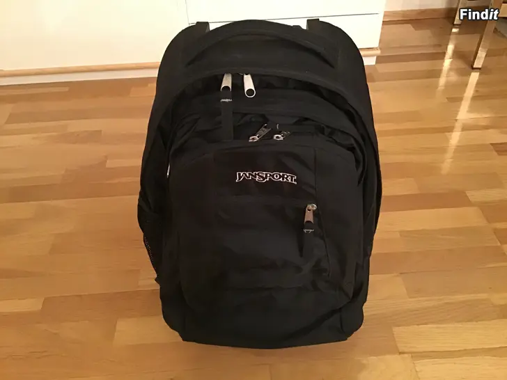 Säljes Ryggsäck/Resväska på hjul