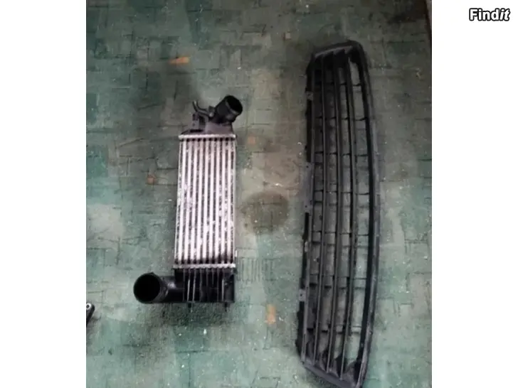 Myydään ahtopaineen magneettiventtiili välijäähdytin puskurin ritilä