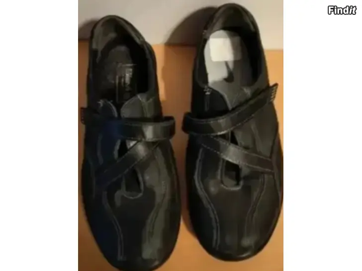 Säljes Lautaset kengät sievi