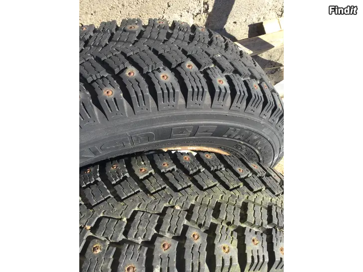 Säljes Transit däck