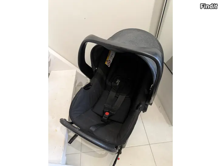 Myydään Britax römer babyskydd