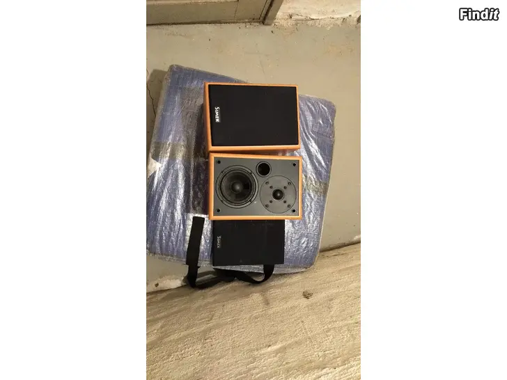 Myydään Simex SCA5.1 kaiutinpari