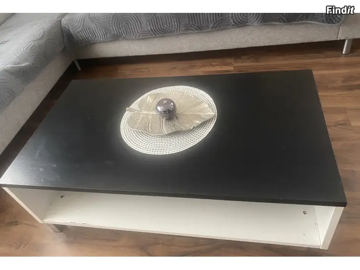 Säljes vardagsrumsbord