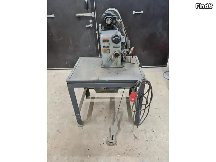 Myydään Hoonauskone Delapena