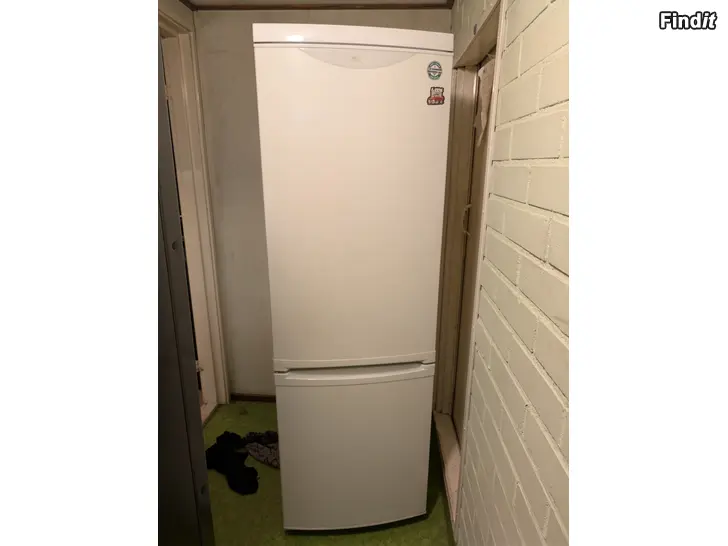 Säljes Kyl/frysskåp
