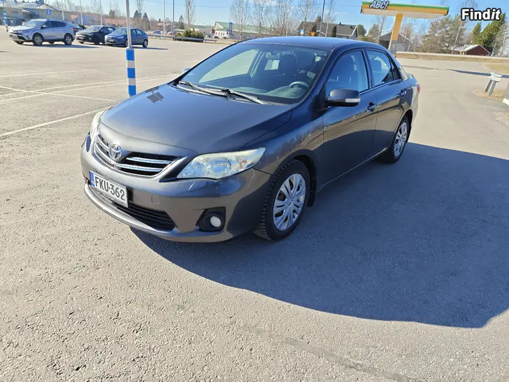 Myydään Toyota Corolla säljes