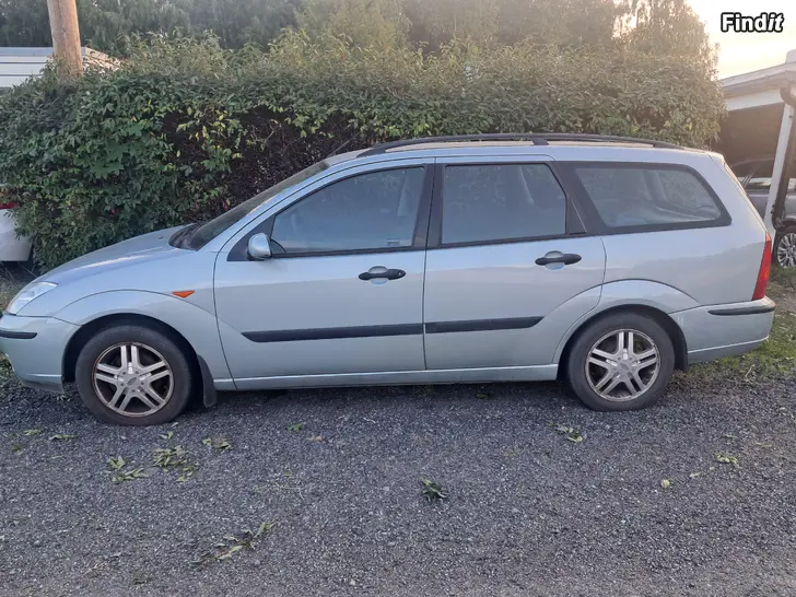 Myydään Ford focus
