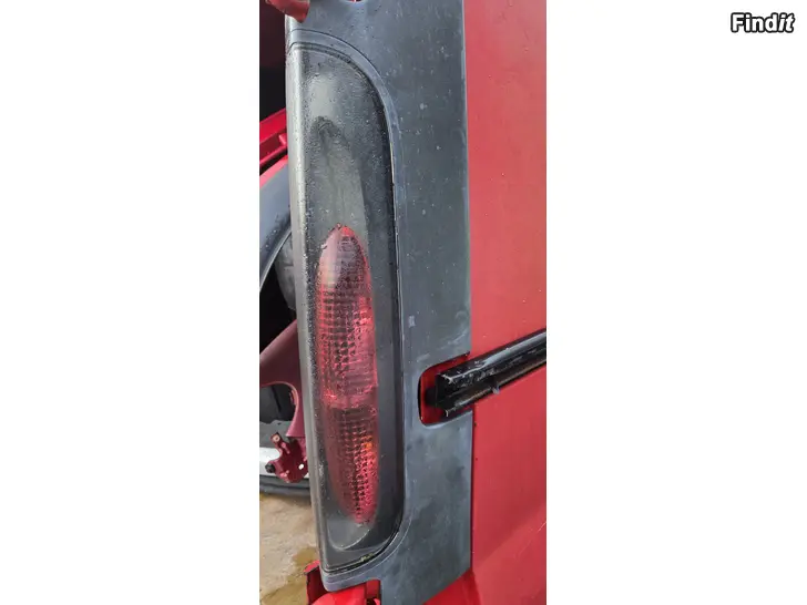 Säljes OPEL VIVARO BAKLYKTOR-TAKAVALOT