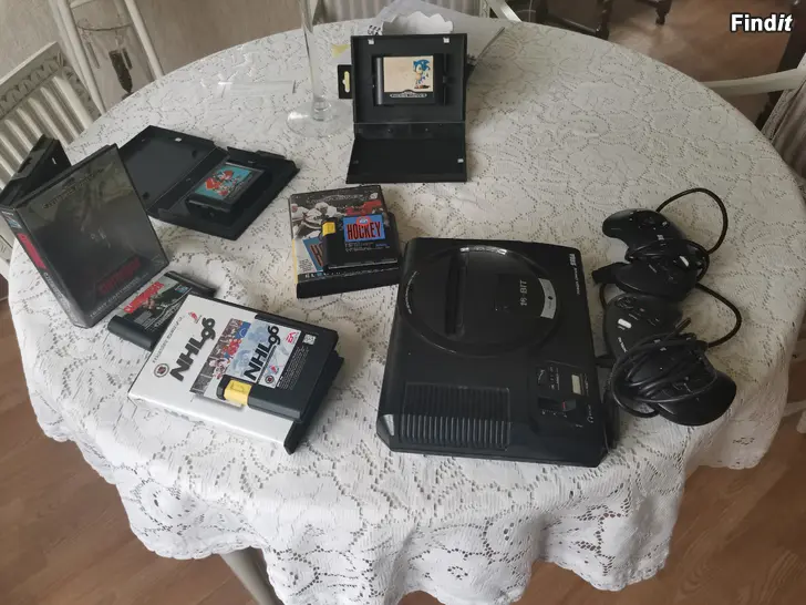 Myydään Mega drive Sega 16 BIT