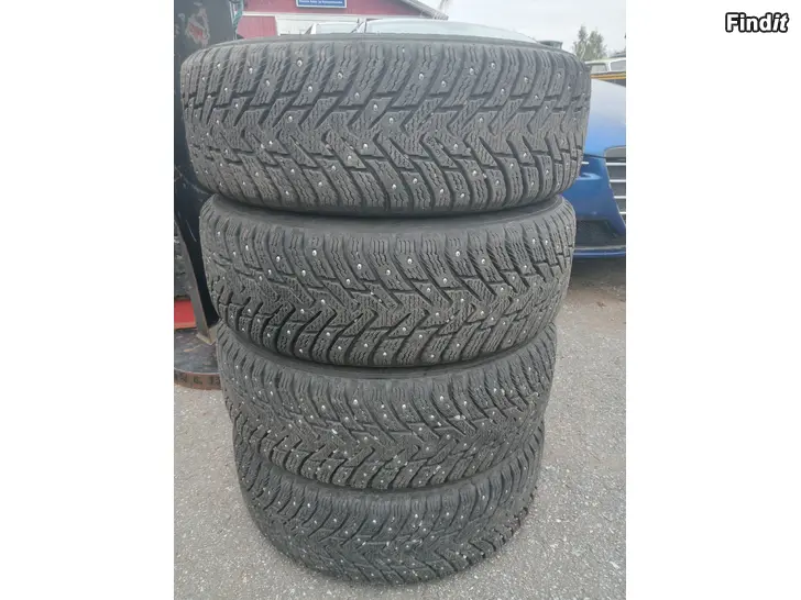 Myydään Nastarenkaat Nokian 195/65R15 95Tvanteilla 5-110 GM