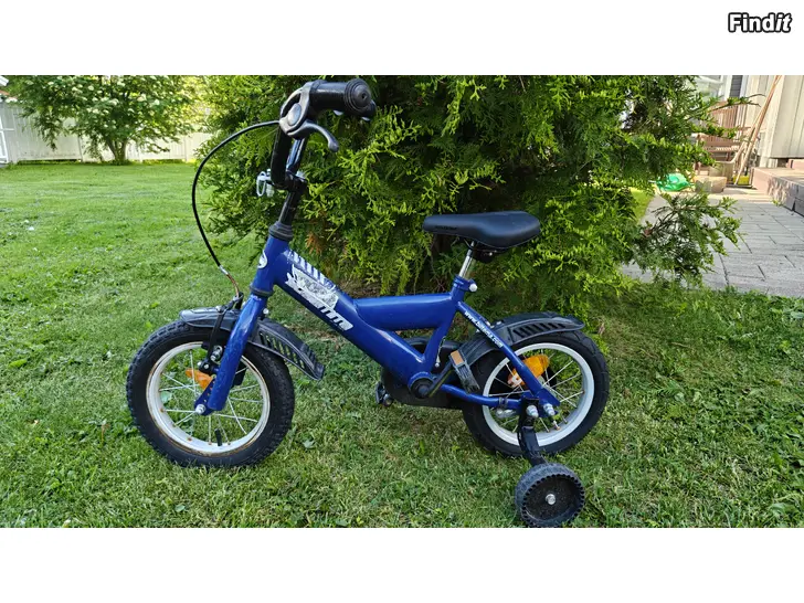 Myydään 12 med stödhjul