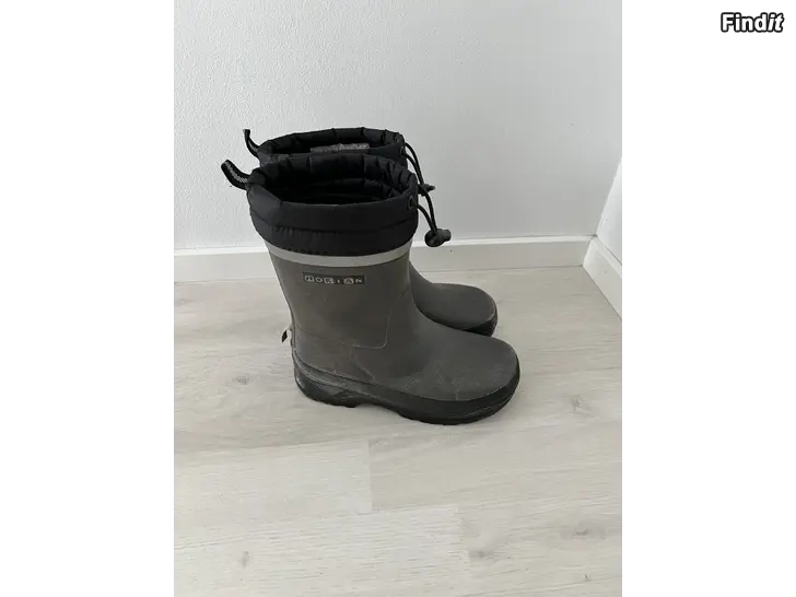 Säljes Nokian fodrade vintergummistövlar stl 30