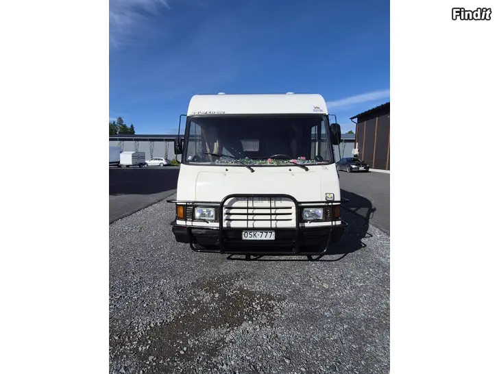 Myydään Solifer 2.5Turbo vm89 harvinainen 7hlö